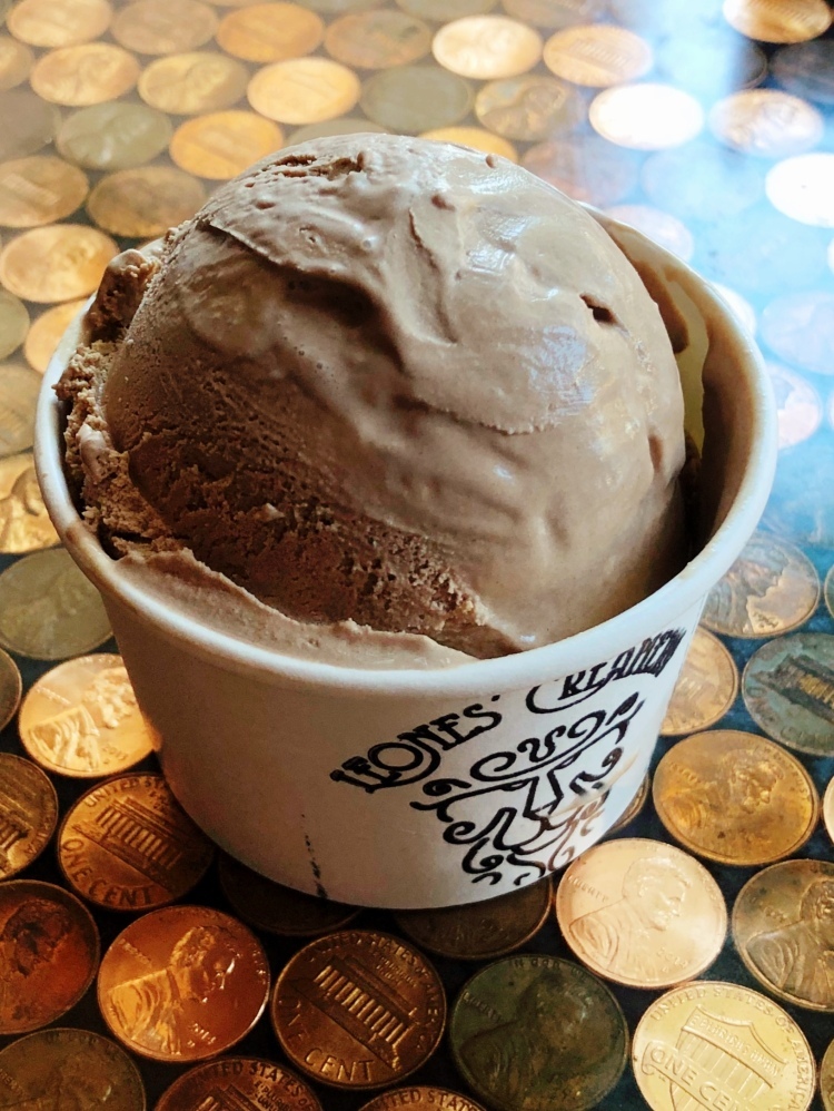 Creamy milk chocolate and peppermint ice cream.